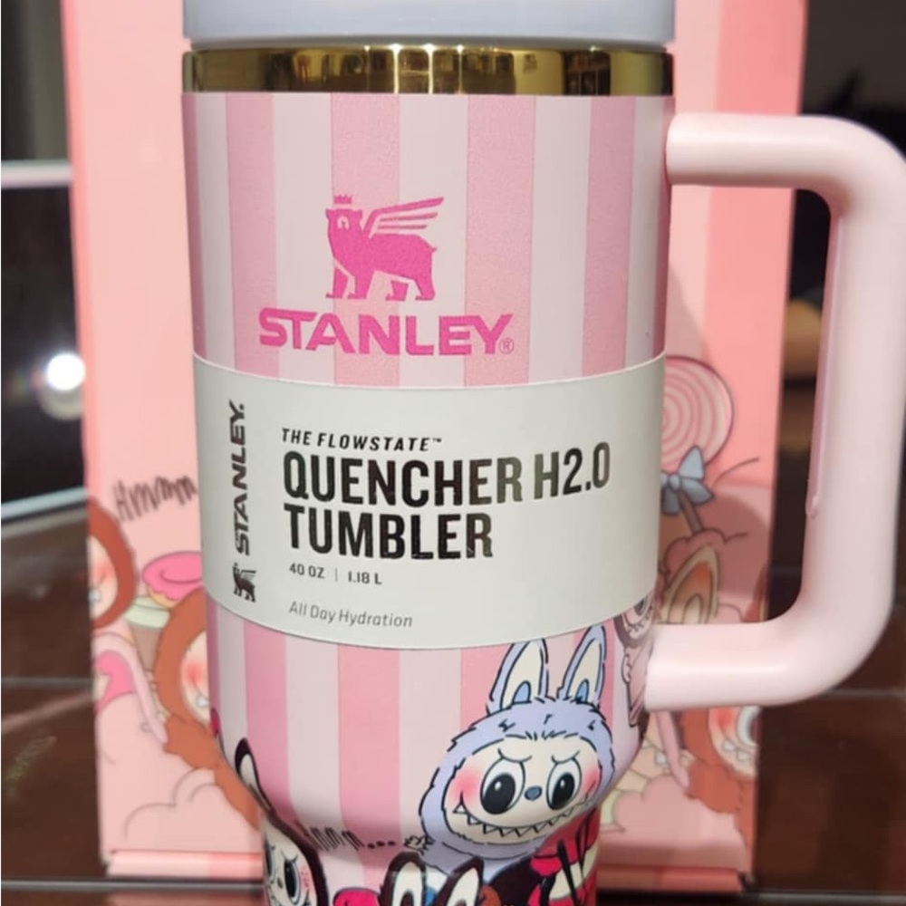 Stanley Pink and Gold Quencher H2.0 Tumbler